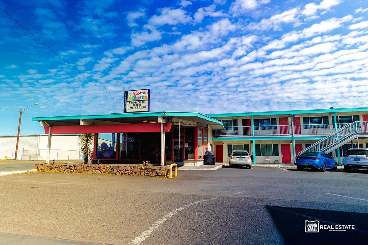 Atomic Motel Astoria Oregon