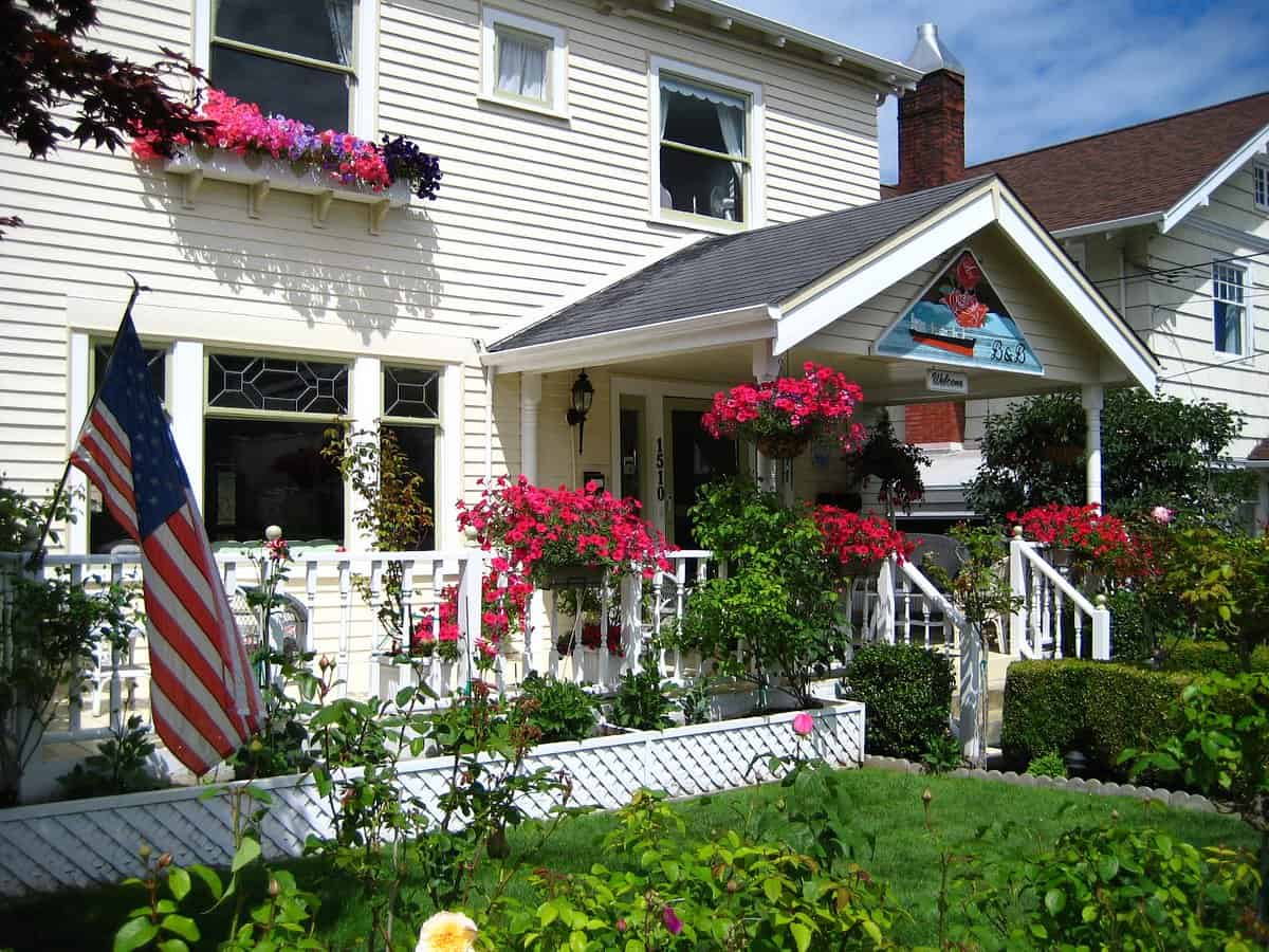 Rose River Inn Bed & Breakfast